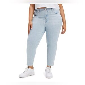 ⭐️⭐️ GOOD AMERICAN GOOD LEG JEAN NWT PLUS